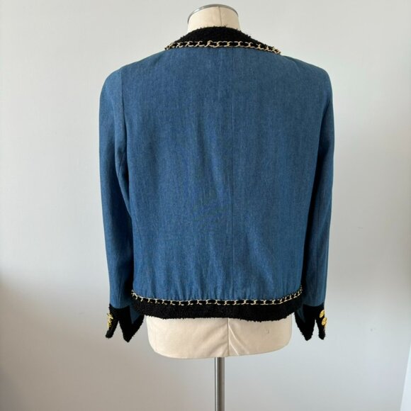 Elegant Blue Blazer with Black Trim and Gold Buttons - Picture 3 of 6